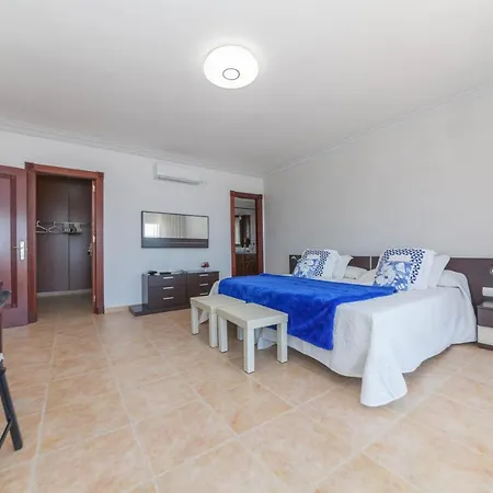 Villa At The Beach In Marbella