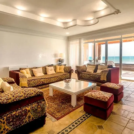 Villa At The Beach In Marbella